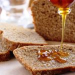 Мед от язвы желудка: можно ли есть, рецепты и противопоказания